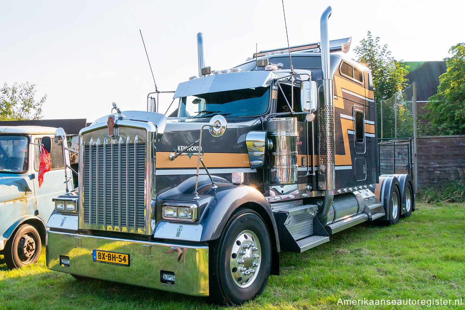 Vrachtwagens Kenworth W900L uit 1990